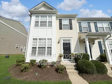 Main picture of 315 Intrepid Ct