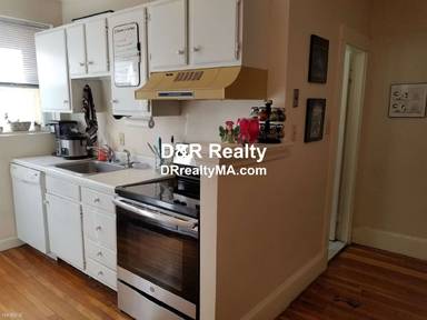 Main picture of 402 Highland Ave