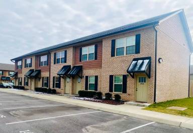 Main picture of Airport Place Apartments