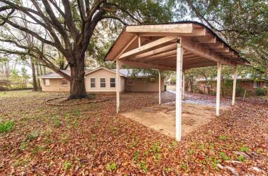 Main picture of 608 Lynwood Dr