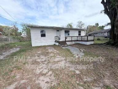 Main picture of 815 N Davis Ave