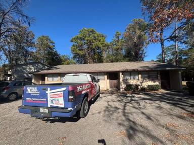 Main picture of 1915 SW 70th Ter