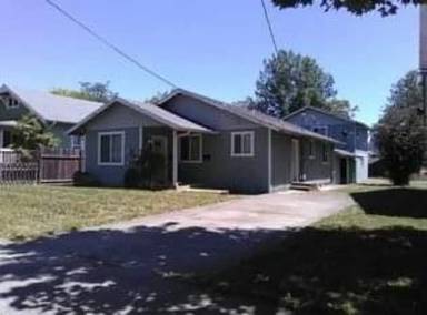 Main picture of 447 NE Jackson St