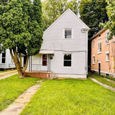 Main picture of 58 W Tallmadge Ave