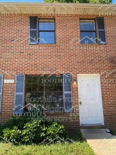 Main picture of 111 Woodland Dr