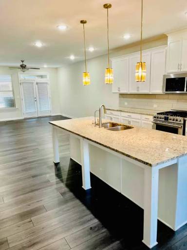 Main picture of 3940 Redwood Dr