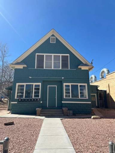 Main picture of 1615 8th Ave