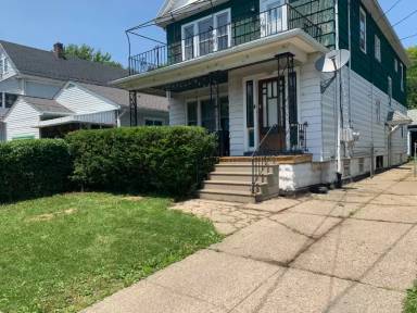 Main picture of 137 Laird Ave