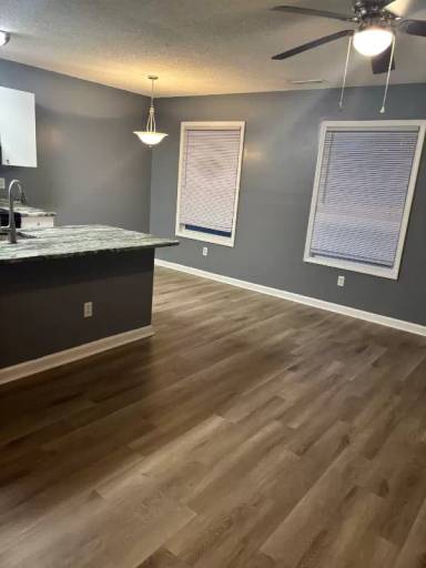 Main picture of 805 6th Ave S