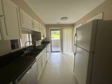 Main picture of 2421 Barnside Ct