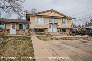 Main picture of 4115 W 74th Ave