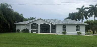 Main picture of 2802 SE 22nd Pl