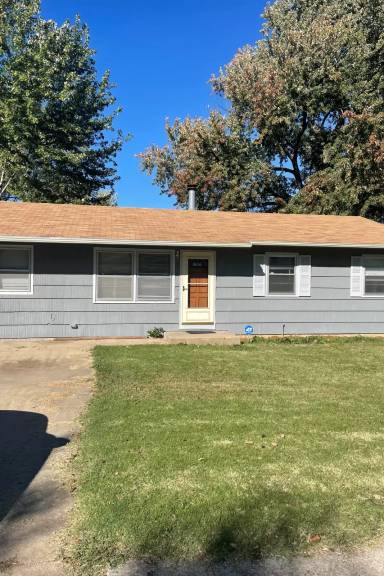 Main picture of 3741 S Humboldt St