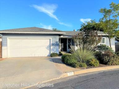 Main picture of 717 Carlow Ct