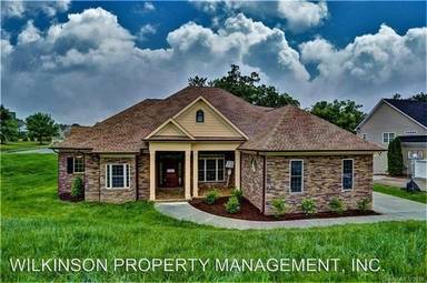 Main picture of 8922 Landsdowne Ave