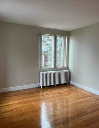 Main picture of 161 Bancroft Ave