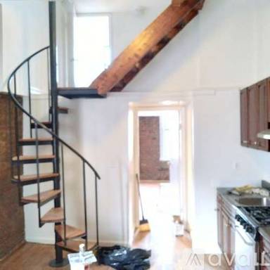 Main picture of 57 Pitt St