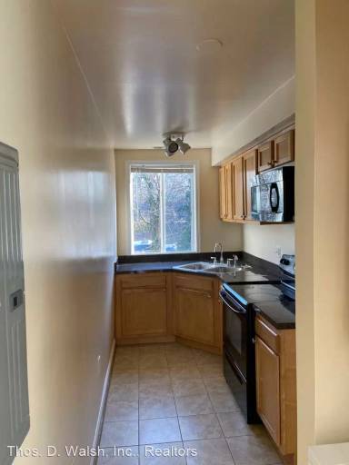 Main picture of 4000 4004 4 St