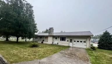 Main picture of 124 Remsburg St