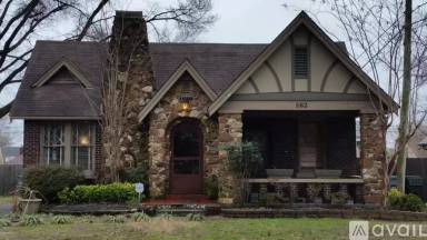Main picture of 862 Sheridan St