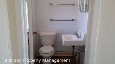 Main picture of 1221 E Main St