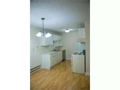 Main picture of 570 Whispering Ln