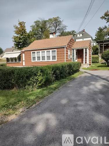 Main picture of 712 1st St