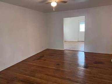 Main picture of 13 N 41st St