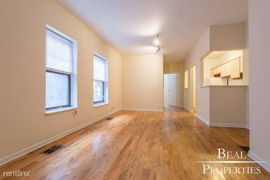 Main picture of 654-64 W Cornelia Ave