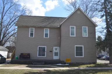Main picture of 625 S Oak St