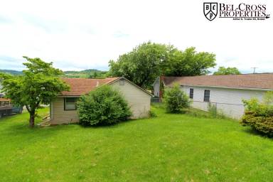 Main picture of 72 Fairmor Dr