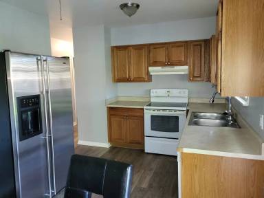 Main picture of 209 Scott Ave