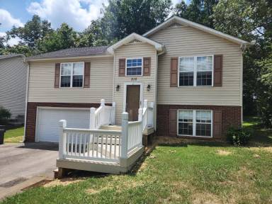 Main picture of 906 Bill Smith Rd