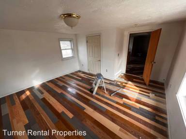 Main picture of 420 Route 7 S