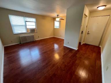 Main picture of 945 S 4th St