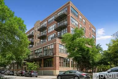Main picture of 15 S Throop St