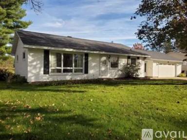 Main picture of 830 Ver Bunker Ave