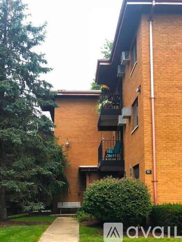 Main picture of 42 E 58th St