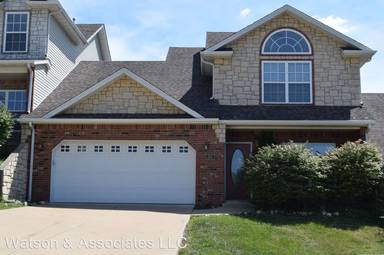Main picture of 305 - 307 Carmel Valley Way