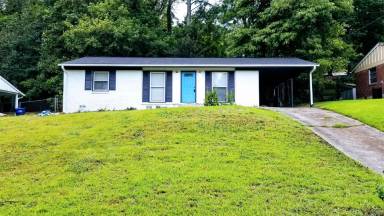 Main picture of 76 Glenrose Cir SW