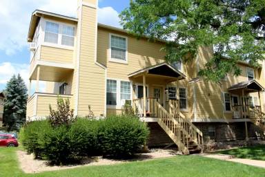 Main picture of Appleridge Condos