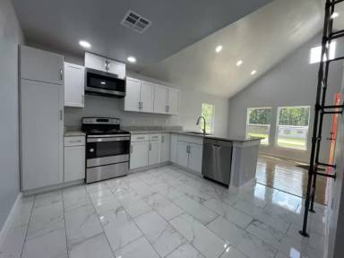 Main picture of 59 County Road SE 4395