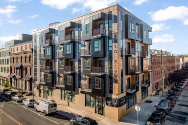 Main picture of 1810 Ridge Ave