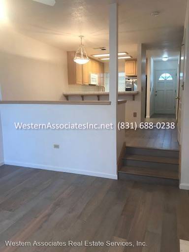Main picture of 6801 Cypress Gdns
