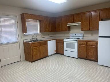 Main picture of 1615 S Erie Ave