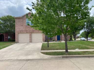 Main picture of 8400 Island Ct