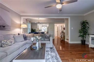 Main picture of 149 Eaglewood Way