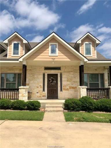 Main picture of 825 Dominik Dr