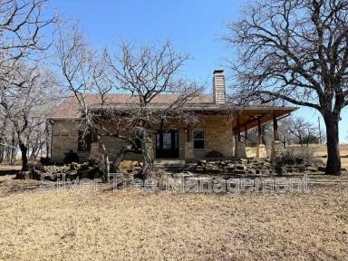 Main picture of 260 Silver Lakes Dr