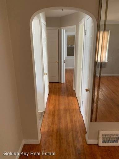 Main picture of 9591 Minock St